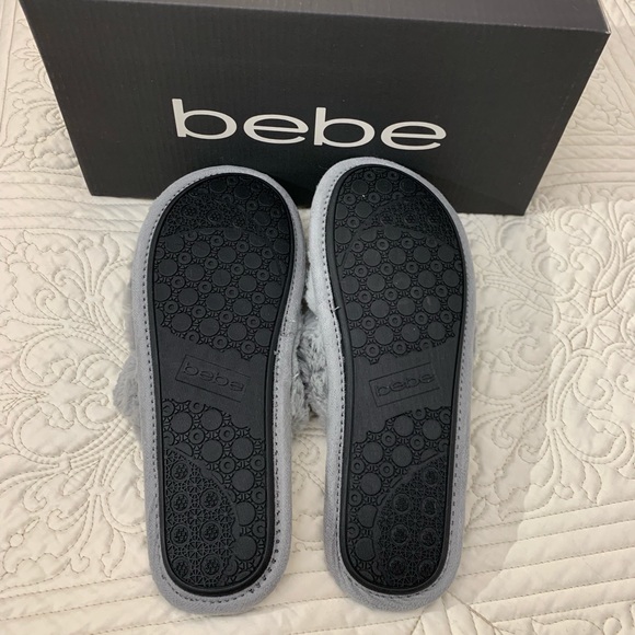 NWB BEBE GRAY FAUX FUR SLIPPERS - Picture 5 of 6